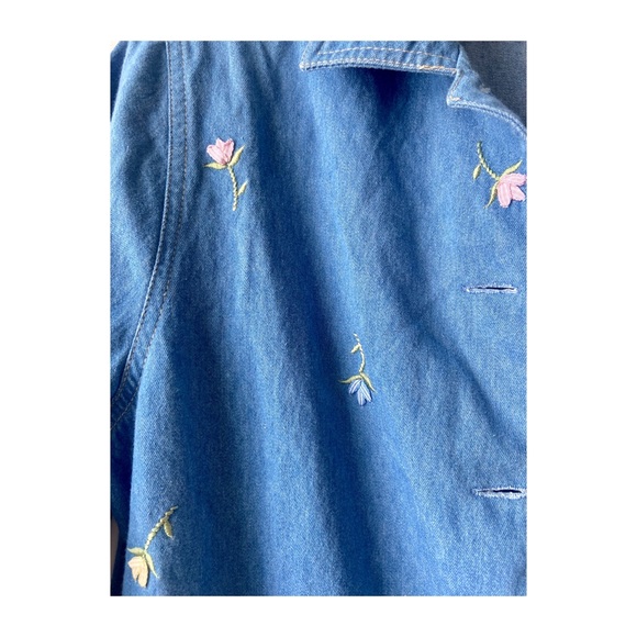 Vintage Jean Shacket / Chore Jacket with Embroidered Flowers - Picture 4 of 7